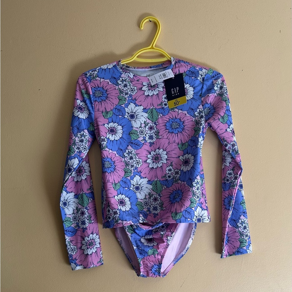 GAP Kids Floral Rash Guard with bottoms  - Pink, Blue, Green.  O11